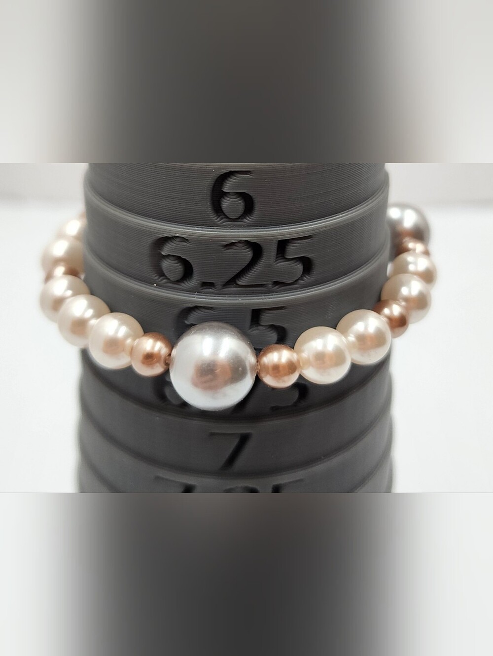 RMN Faux Pearl bracelet stretch vintage white Champagne Silver Colored